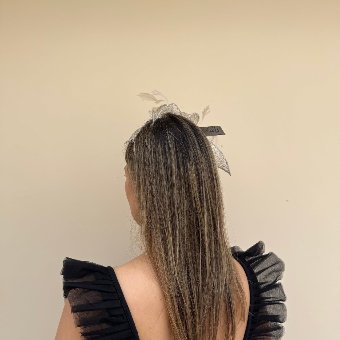 J Bees JB23/318 Oyster Silver Fascinator