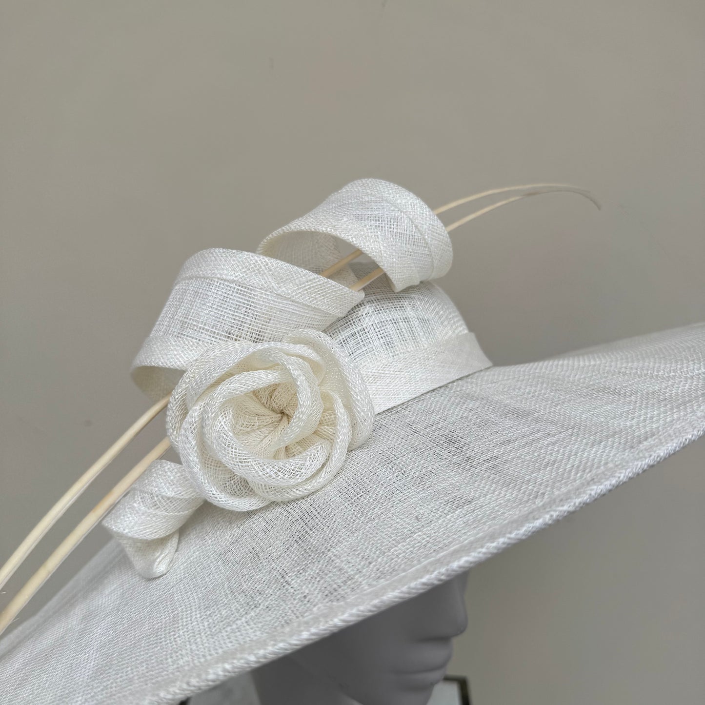 Max and Ellie WD7 Ivory Flat Hatinator on Band