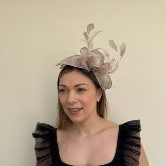 J Bees JB23/318 Pebble Fascinator