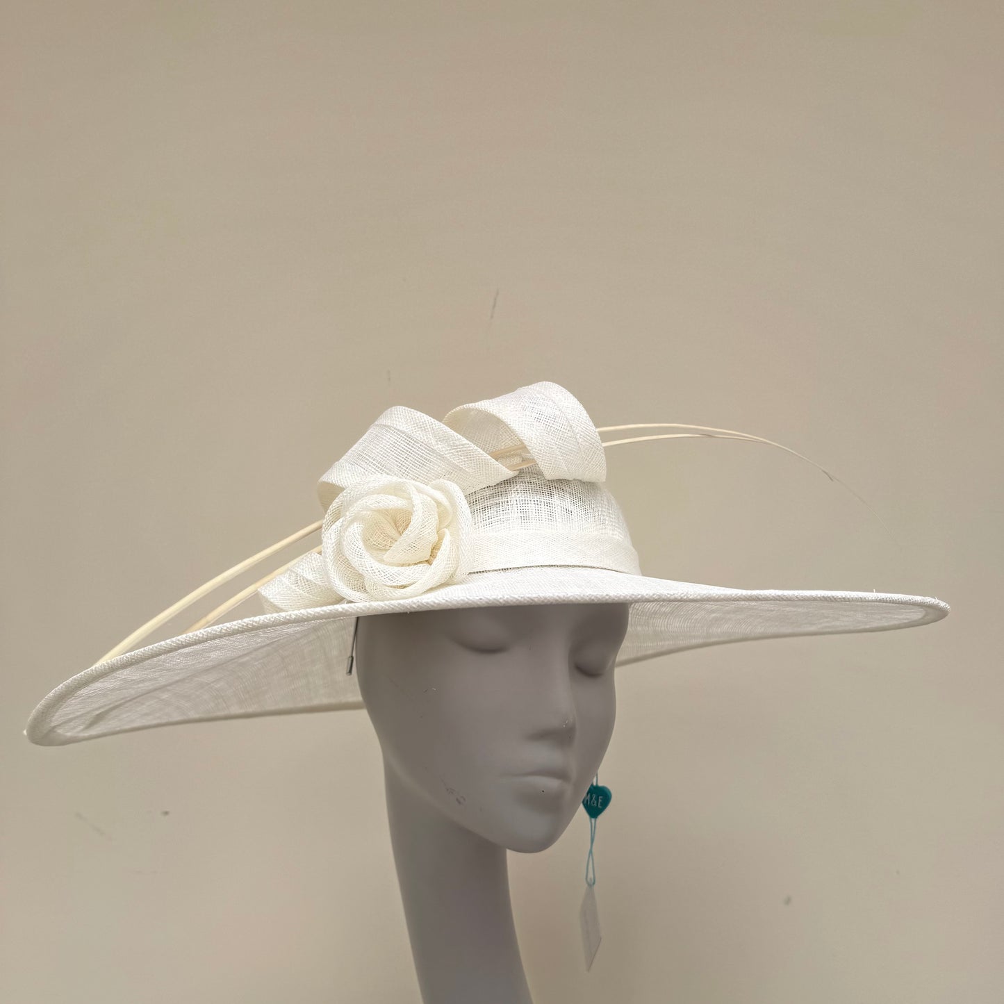 Max and Ellie WD7 Ivory Flat Hatinator on Band