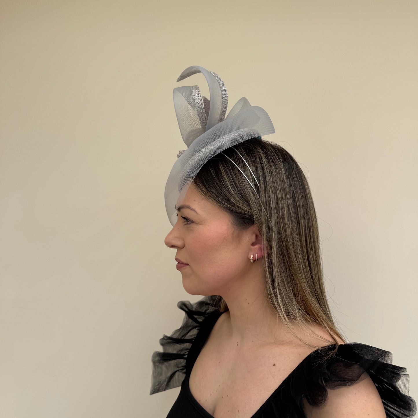 Max and Ellie JP3 Matt Silver Pillbox Fascinator