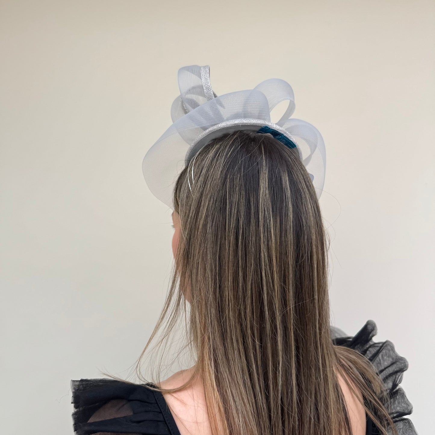 Max and Ellie JP3 Matt Silver Pillbox Fascinator