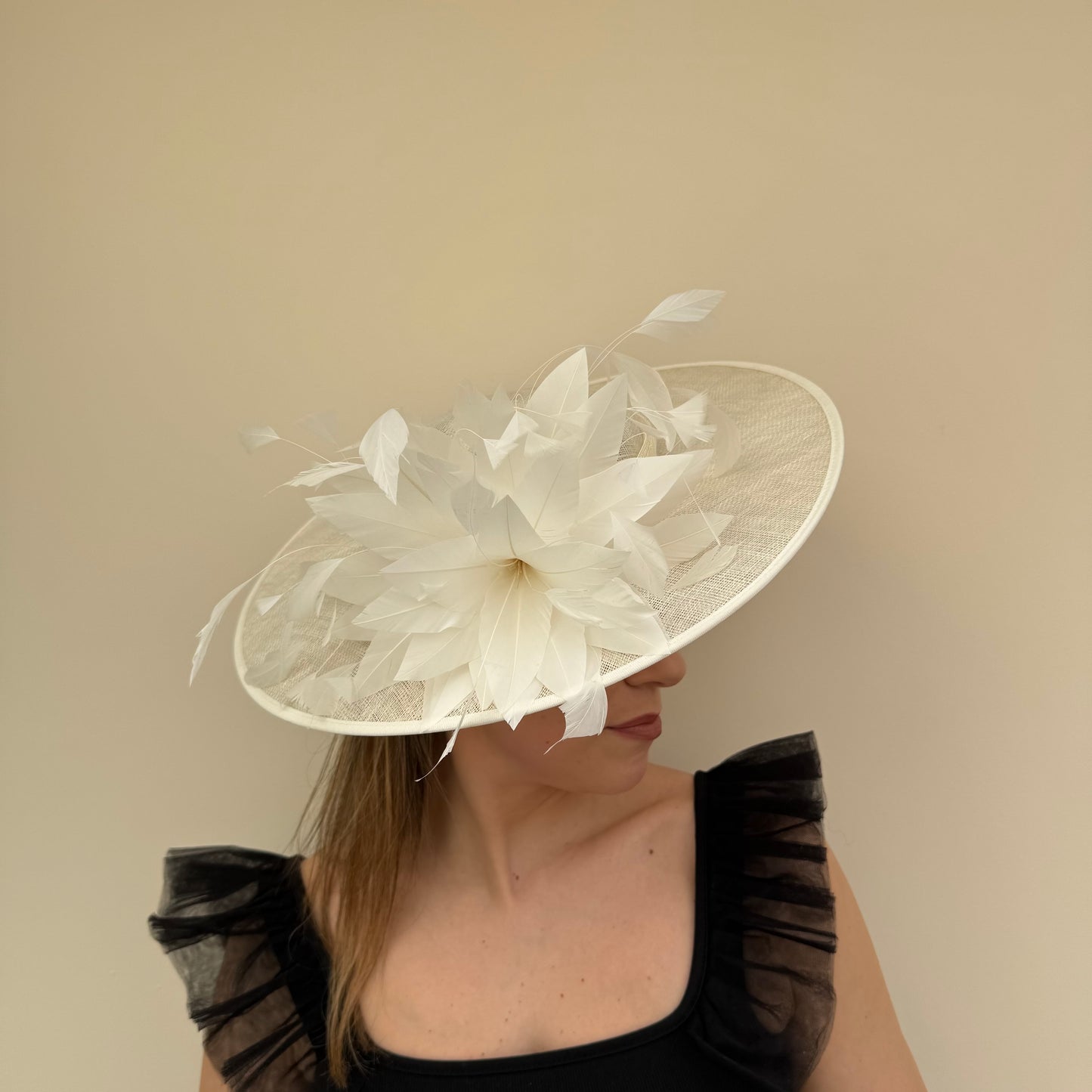 J Bees JB26/134 Ivory Cream Boater Hatinator