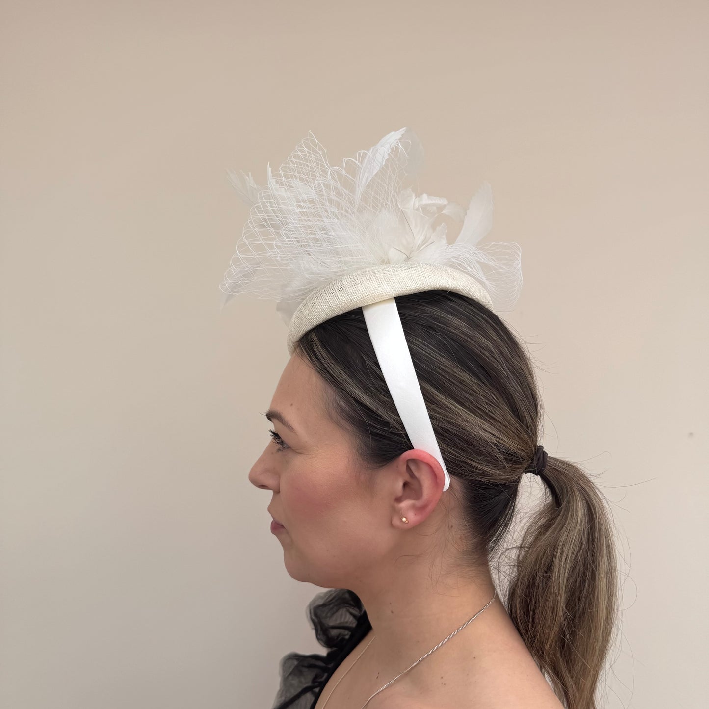 J Bees JB26/111 Ivory Pillbox with lace and rose