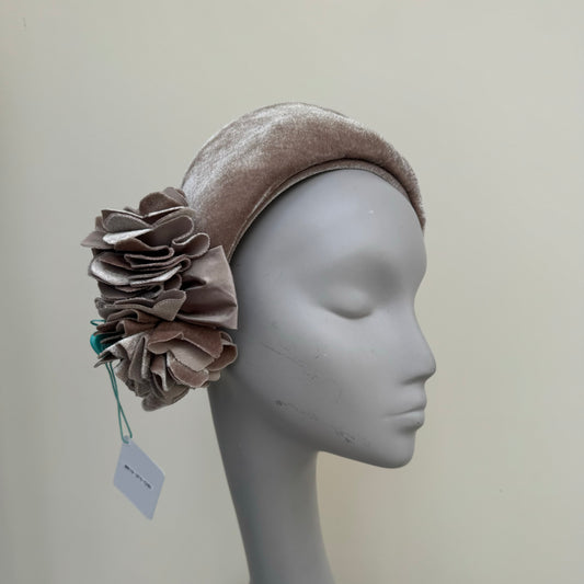 Max and Ellie ZF5 Champagne Velvet Headband Fascinator