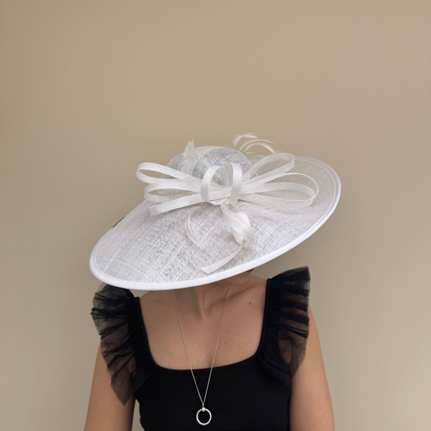 J Bees JB23/281 Off White Hat On Headband White