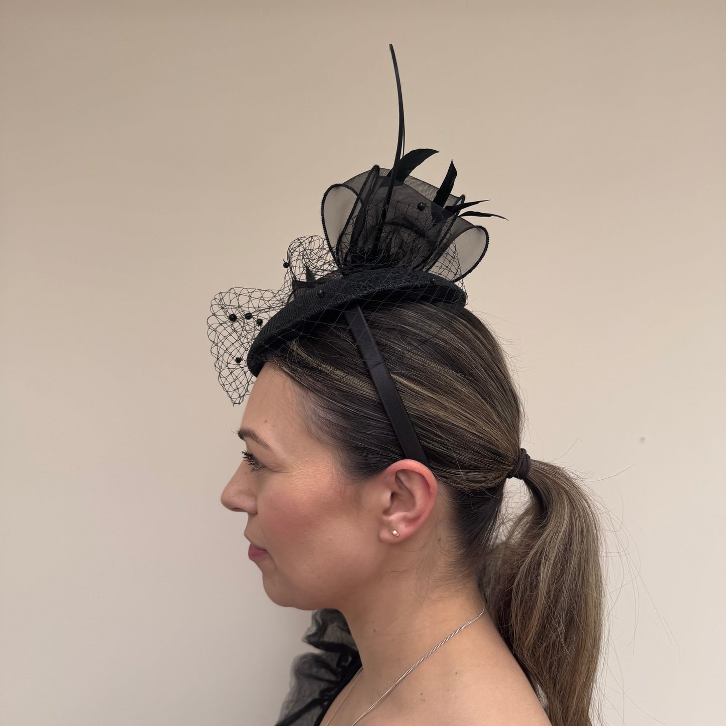 J Bees JB26/108 Black Pillbox with pearl and lace
