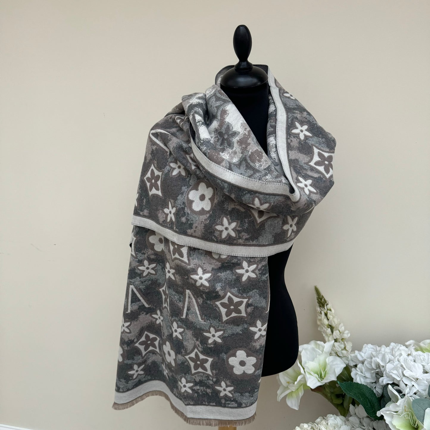 Malissa J Flower & V Pattern Wrap