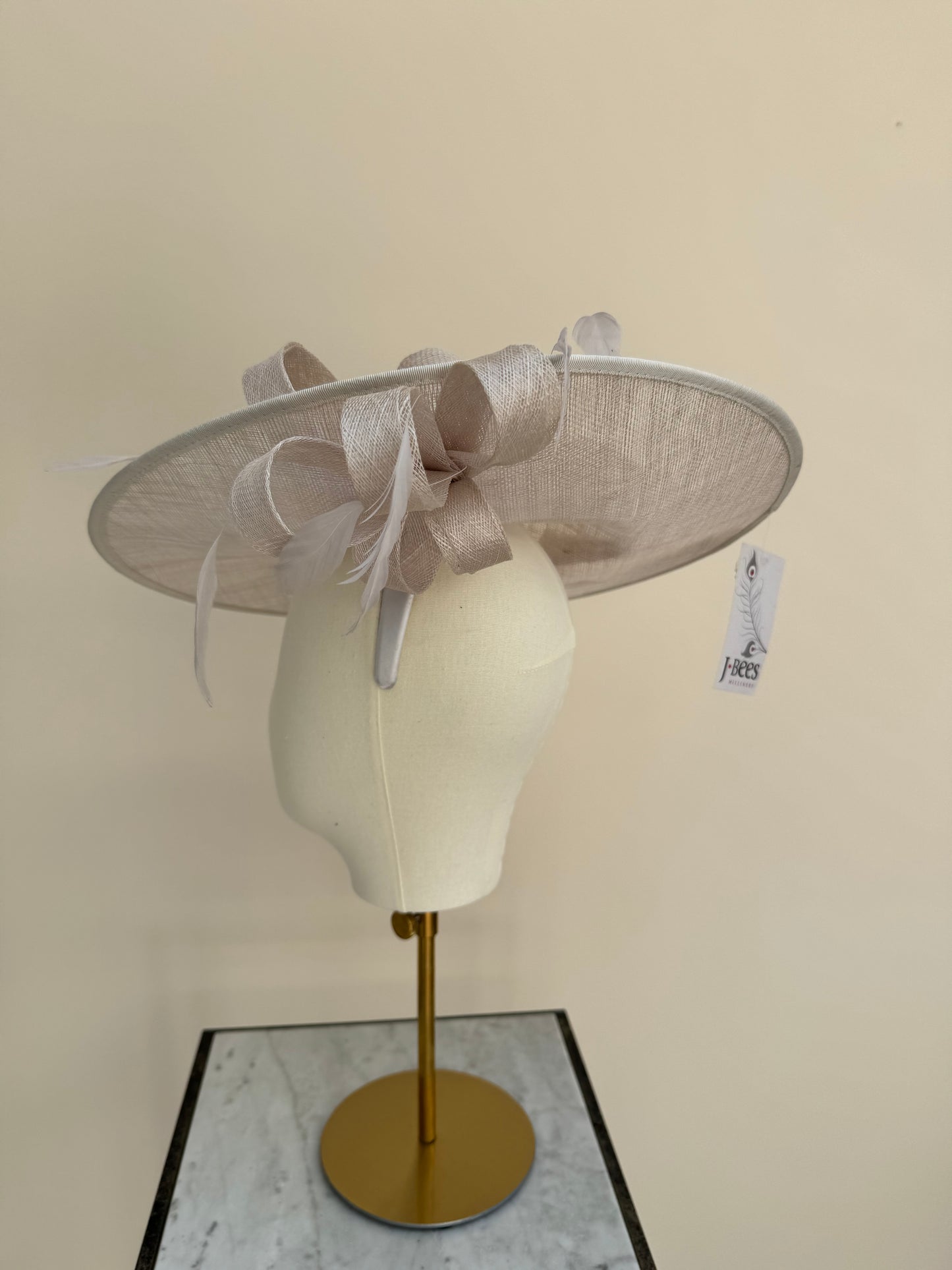 J Bees JB24/36 Pale Silver Large Angled Hatinator