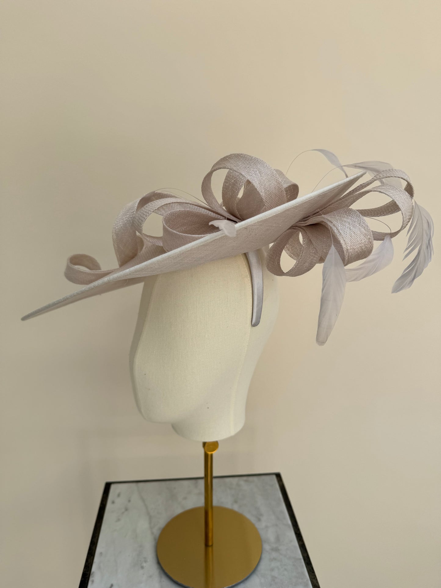 J Bees JB24/36 Pale Silver Large Angled Hatinator