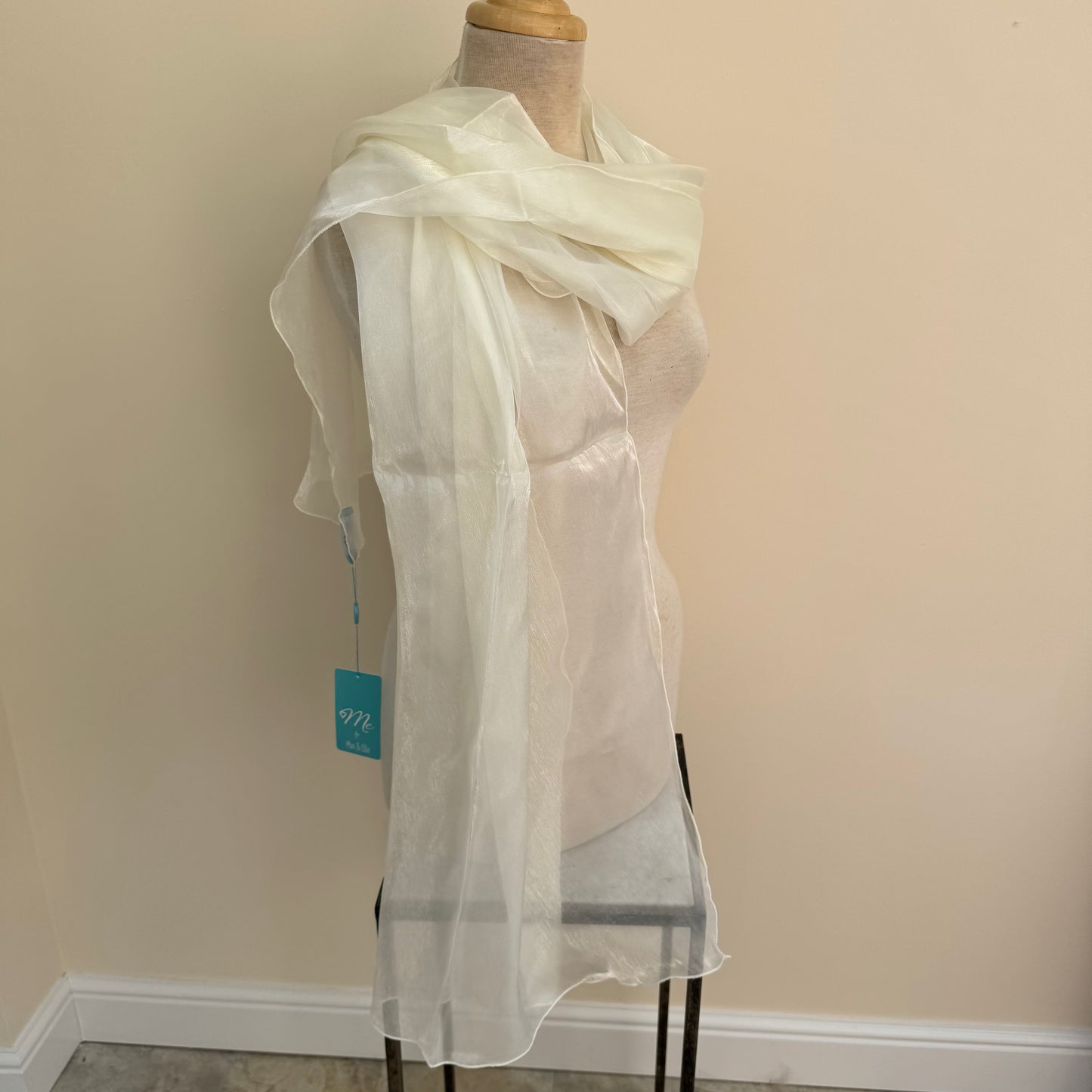 Max and Ellie OS5 Mist - Cream Sheer wrap