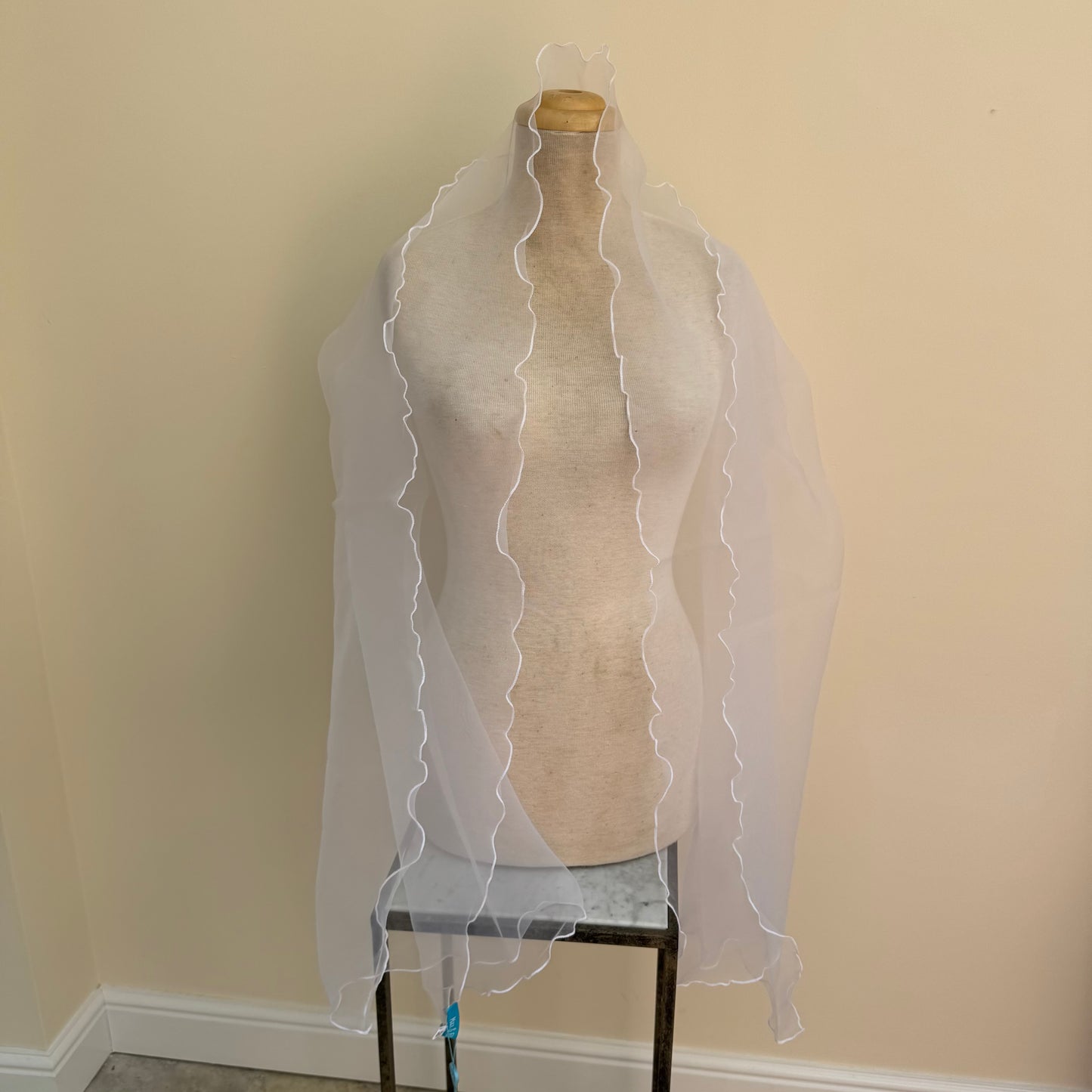 Max and Ellie OS4 White Sheer Wrap