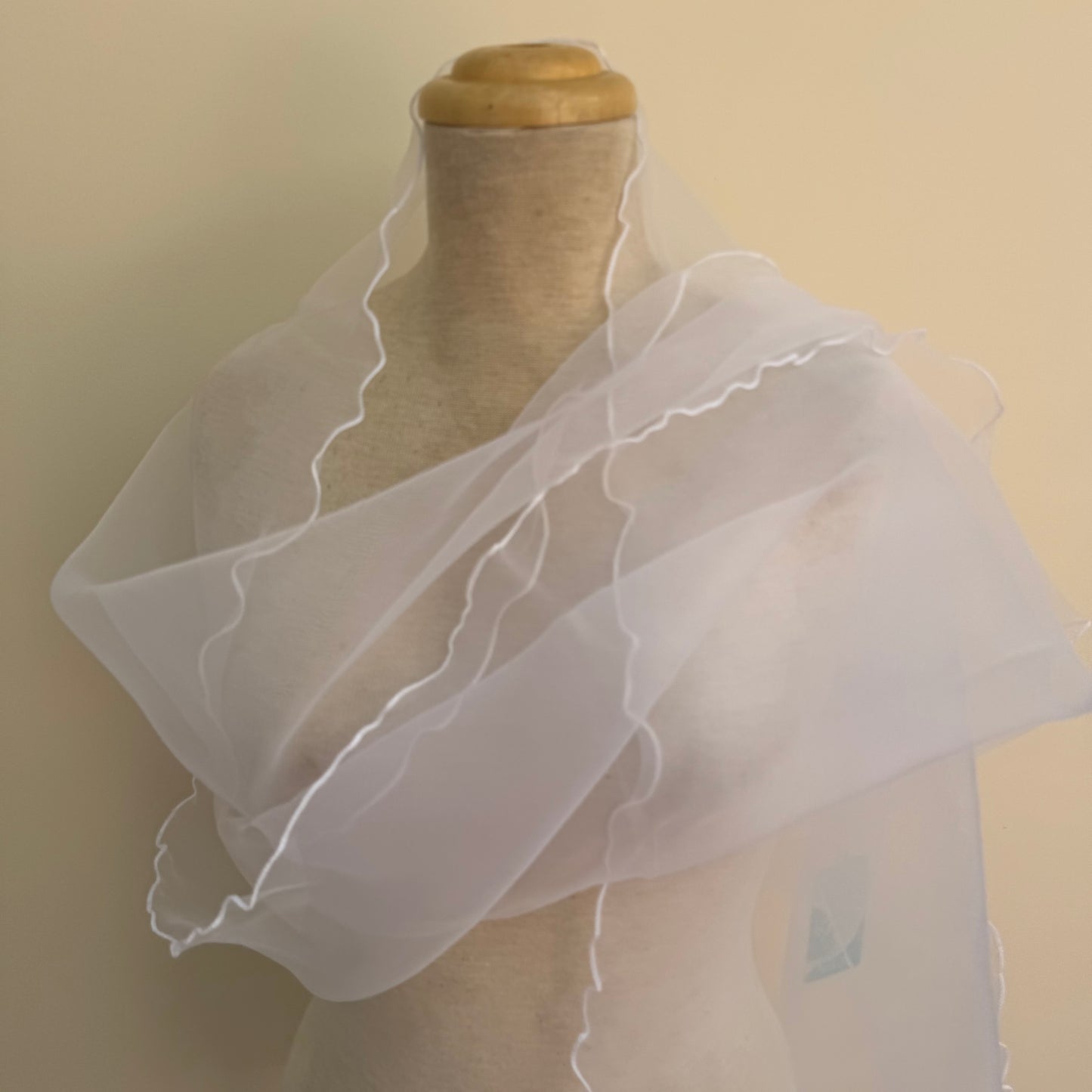 Max and Ellie OS4 White Sheer Wrap