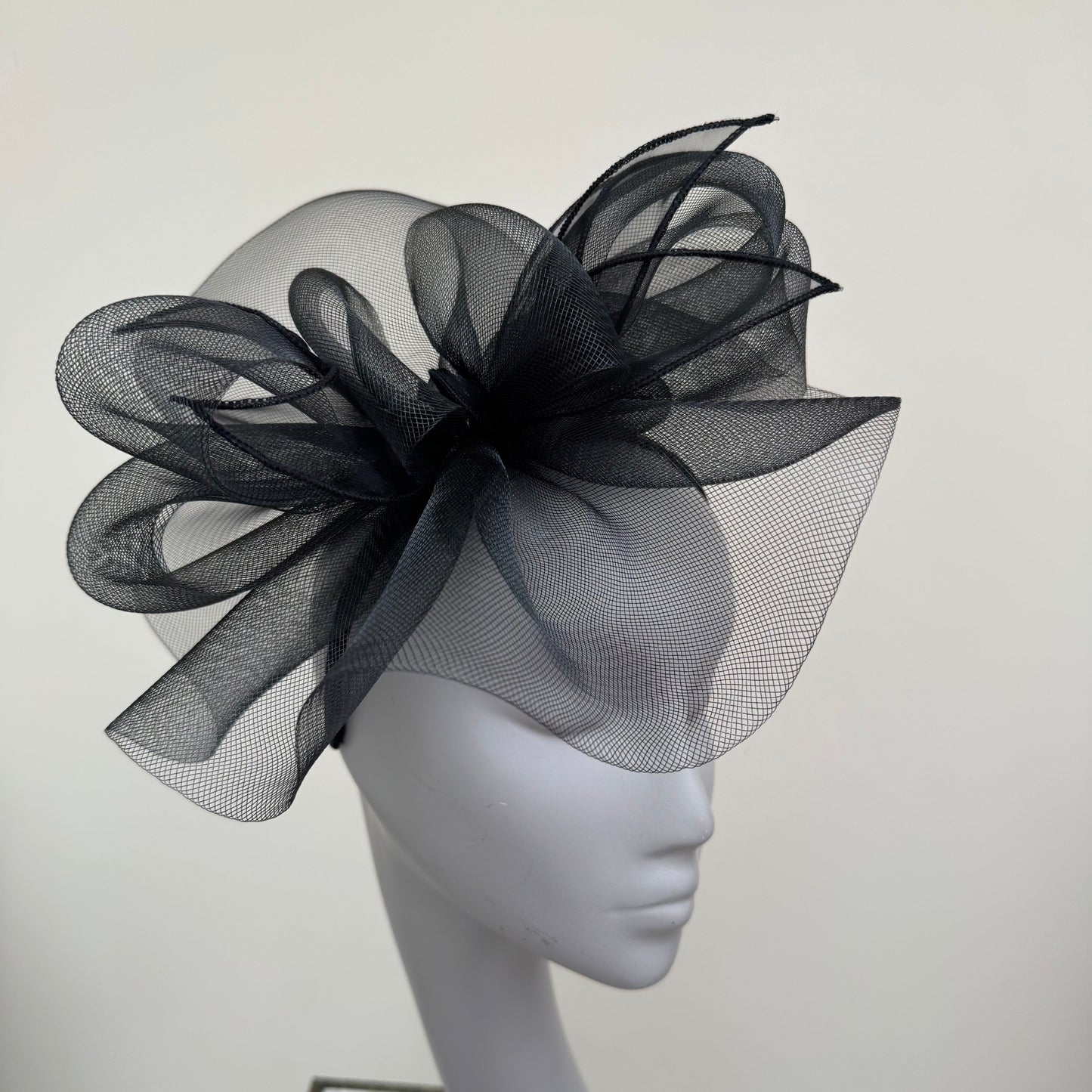 J Bees JB25/72 Black Mesh Fascinator