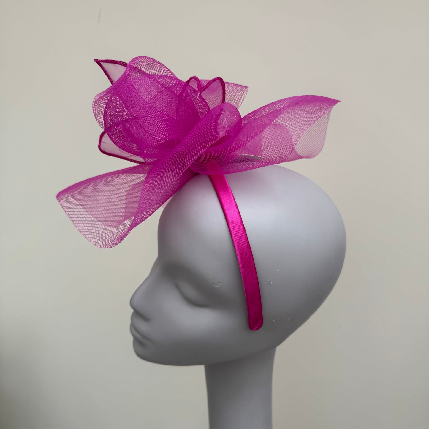 J Bees JB25/72 Fuchsia Pink Mesh Fascinator