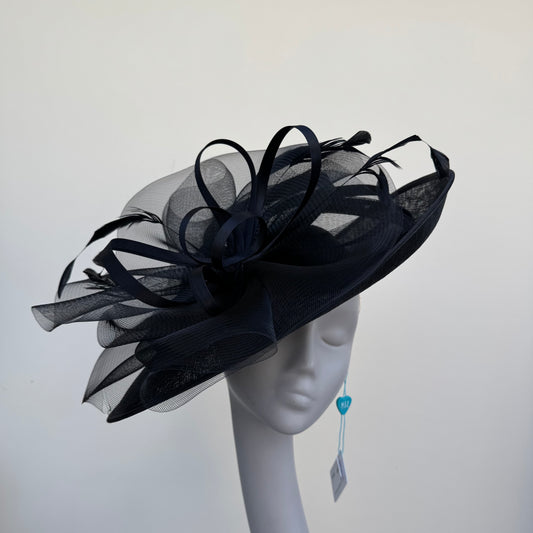 Max and Ellie OD3 Black Crin and Satin Large Hatinator