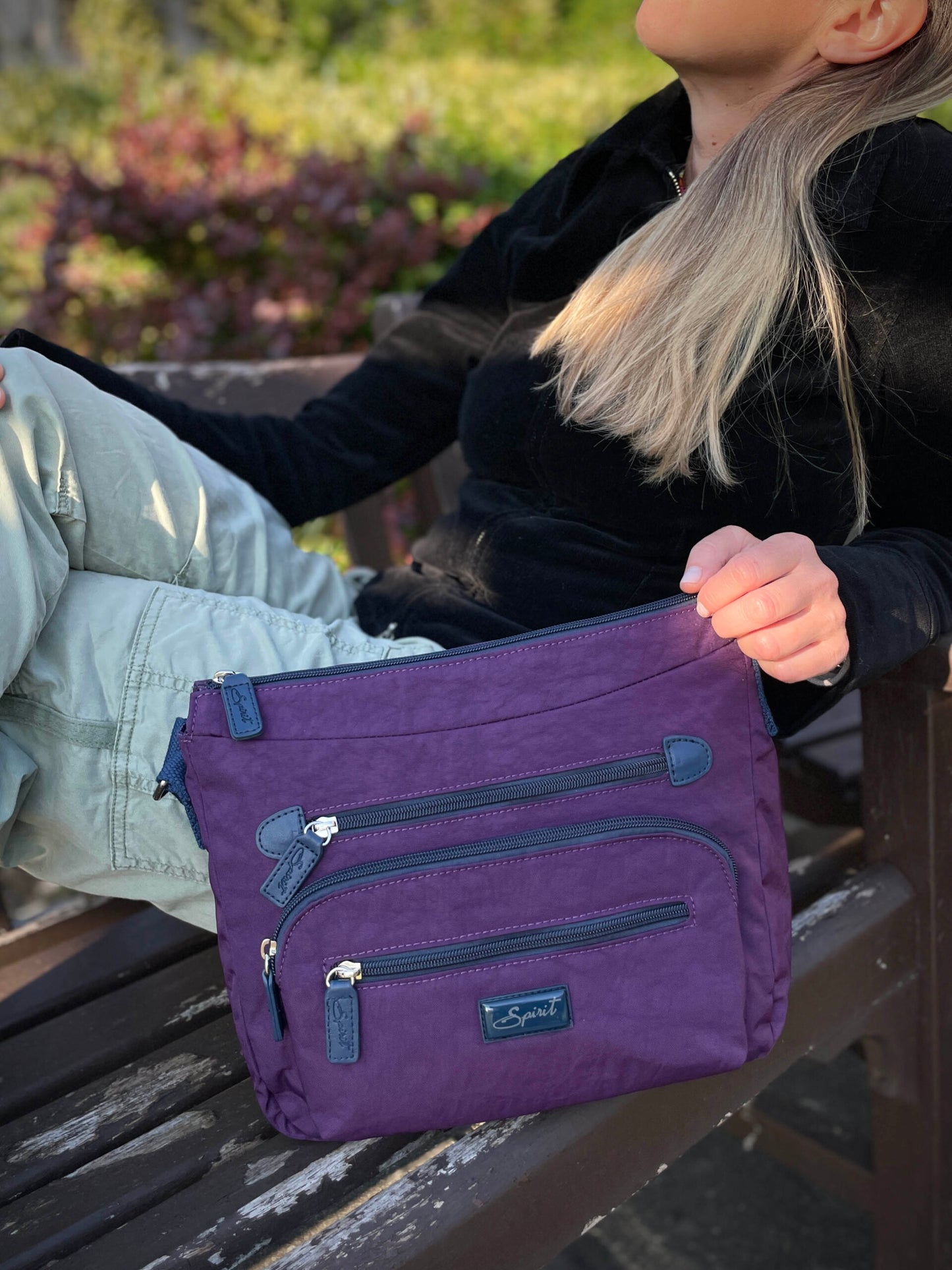 Spirit 5054 Crossbody Bag