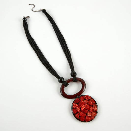 Dante Large red disc and wooden necklace
