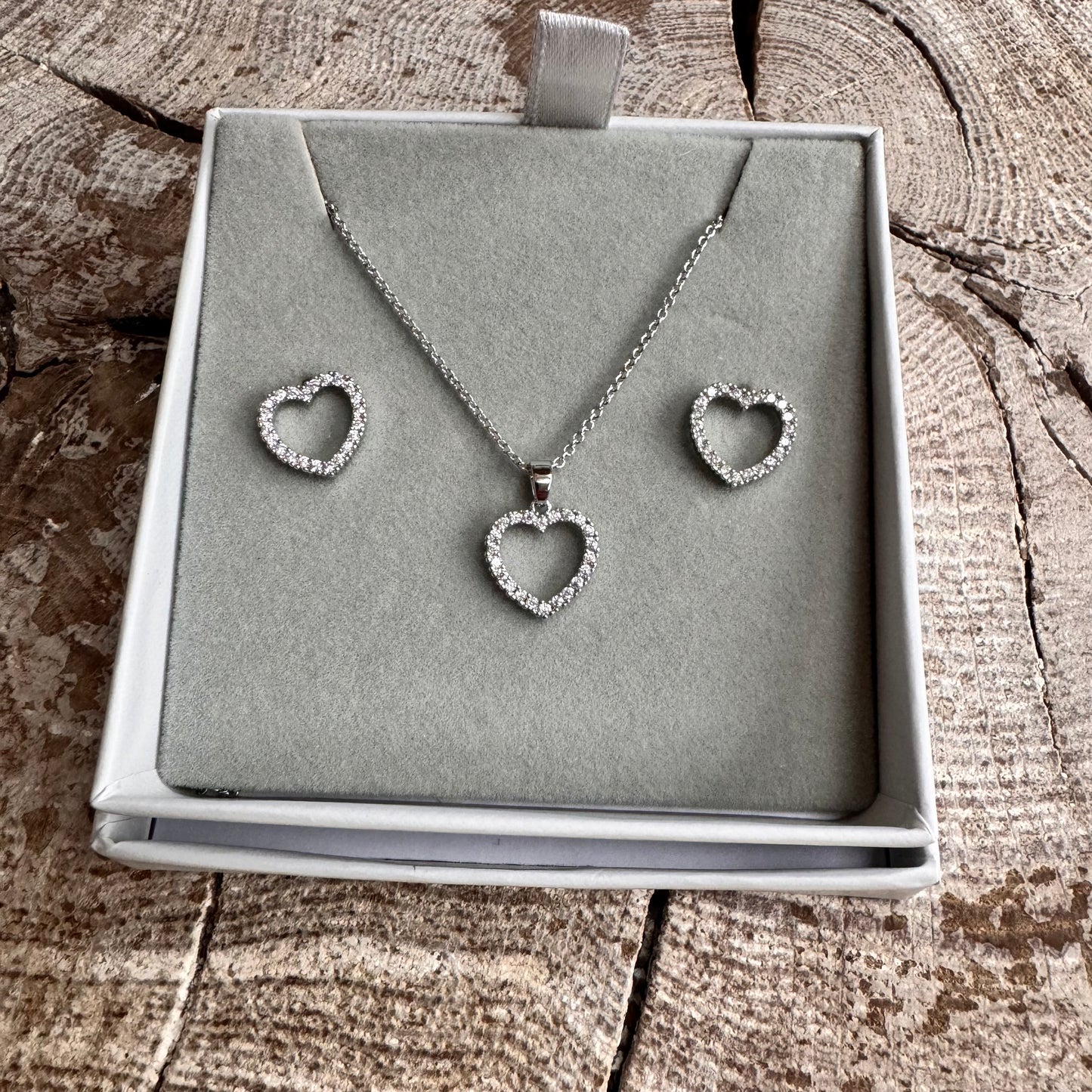D&X Heart diamante earring and necklace set