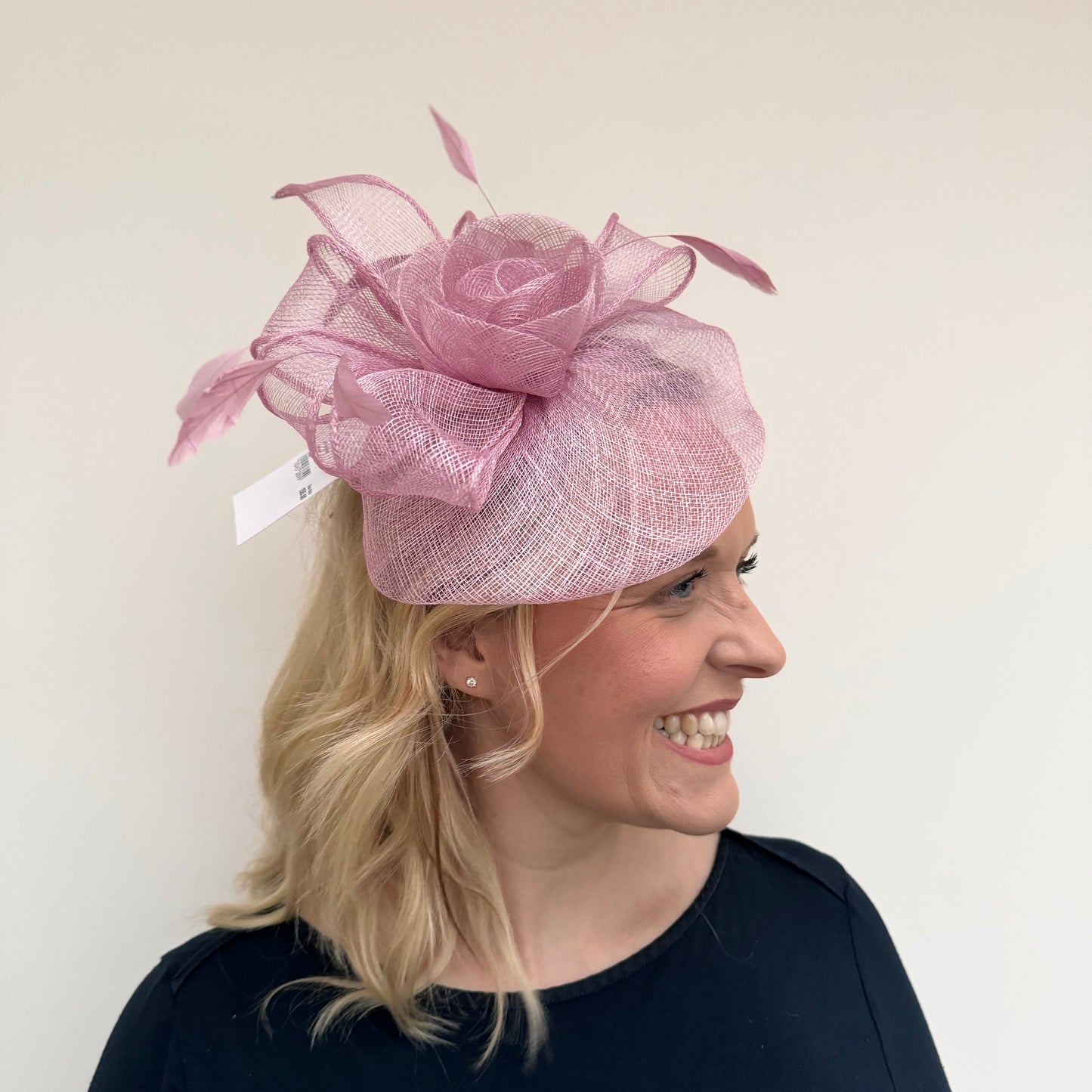 JBees JB18/097 Hatinator with Feathers in Pinks