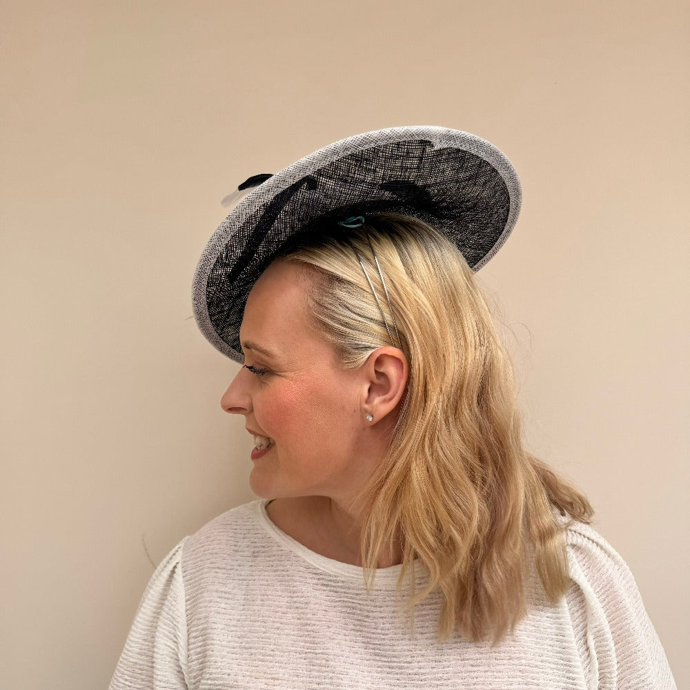 Max and Ellie AD1 Navy & White Hatinator Disc