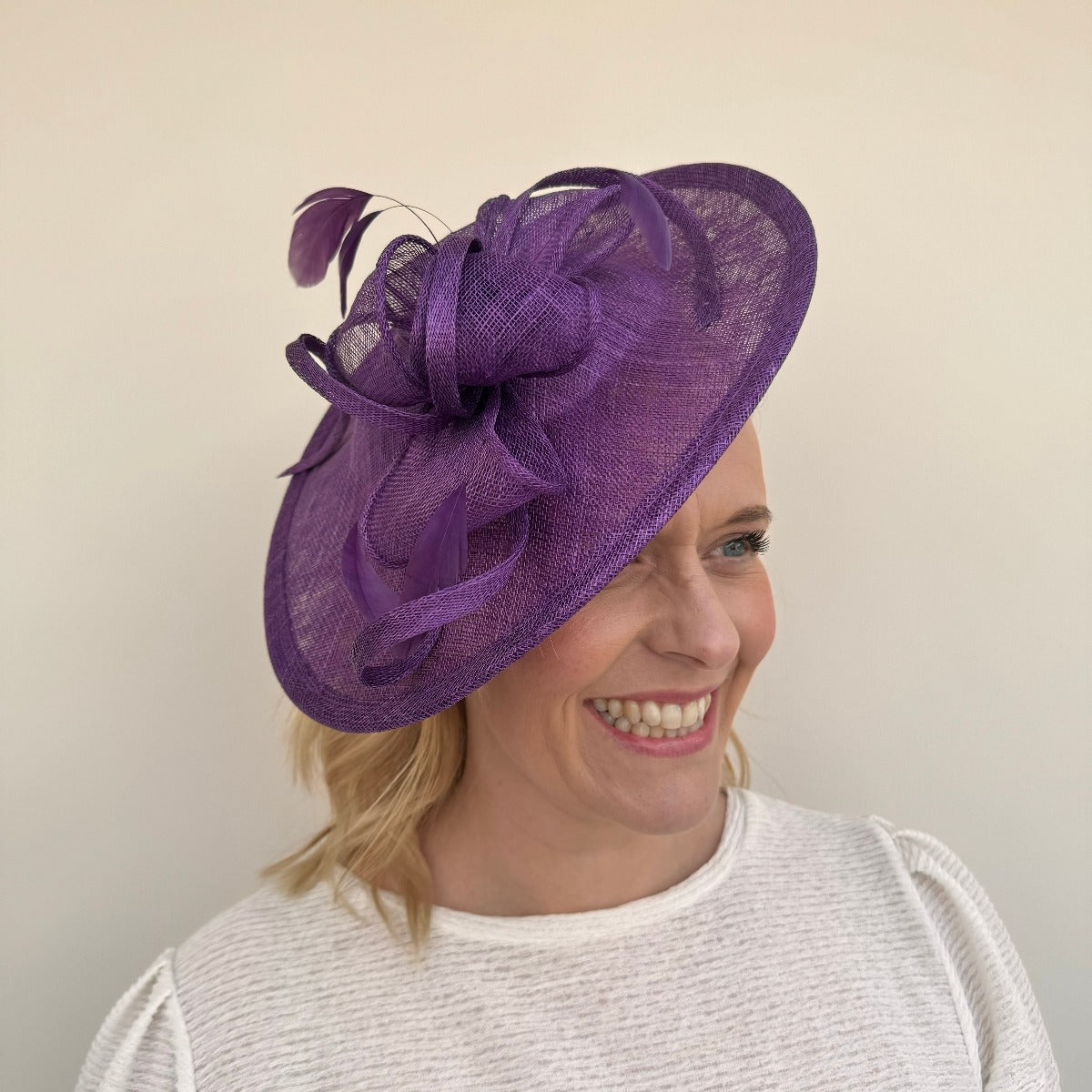 Max and Ellie AD1 Mauve Purple Hatinator Disc