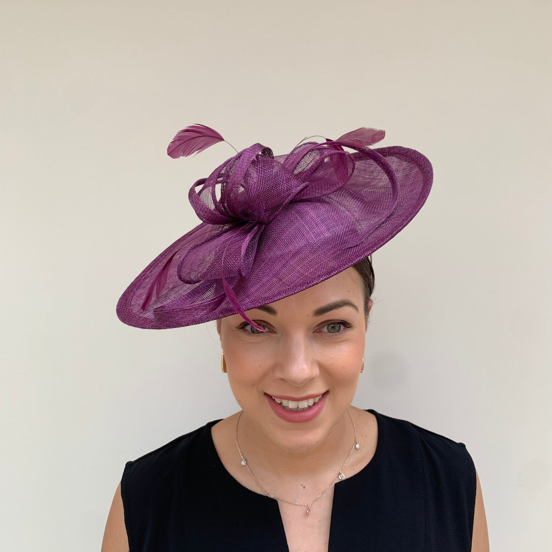 Max and Ellie AD1 Blackcurrant Plum Hatinator – Lesley Ashworth