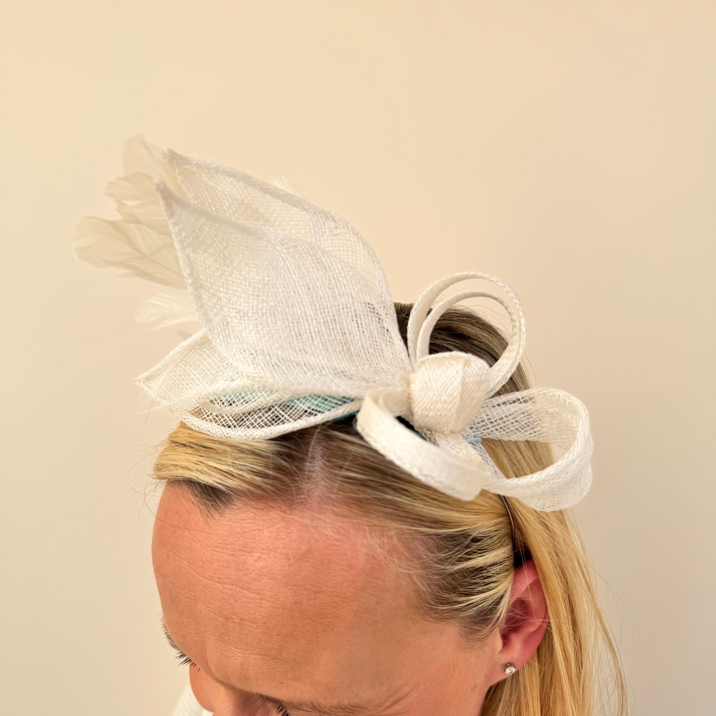 Max and Ellie BF3 Small Fascinator on Headband in Ivory