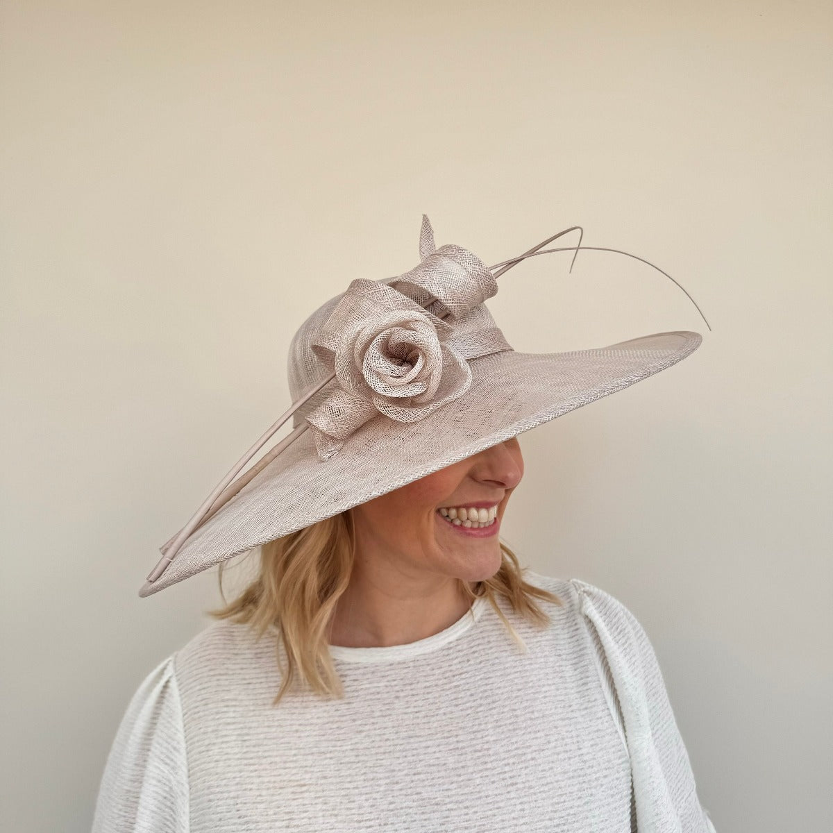 Max and ellie WD7 Champagne Flat Hatinator on Band – Lesley Ashworth