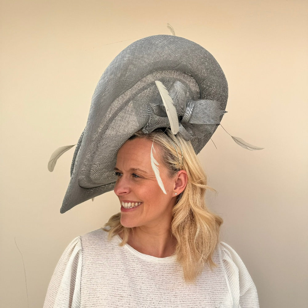 Max and Ellie BD8 Silver Large Angled Hatinator