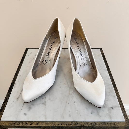 Ivory Satin Wedding Court Shoe