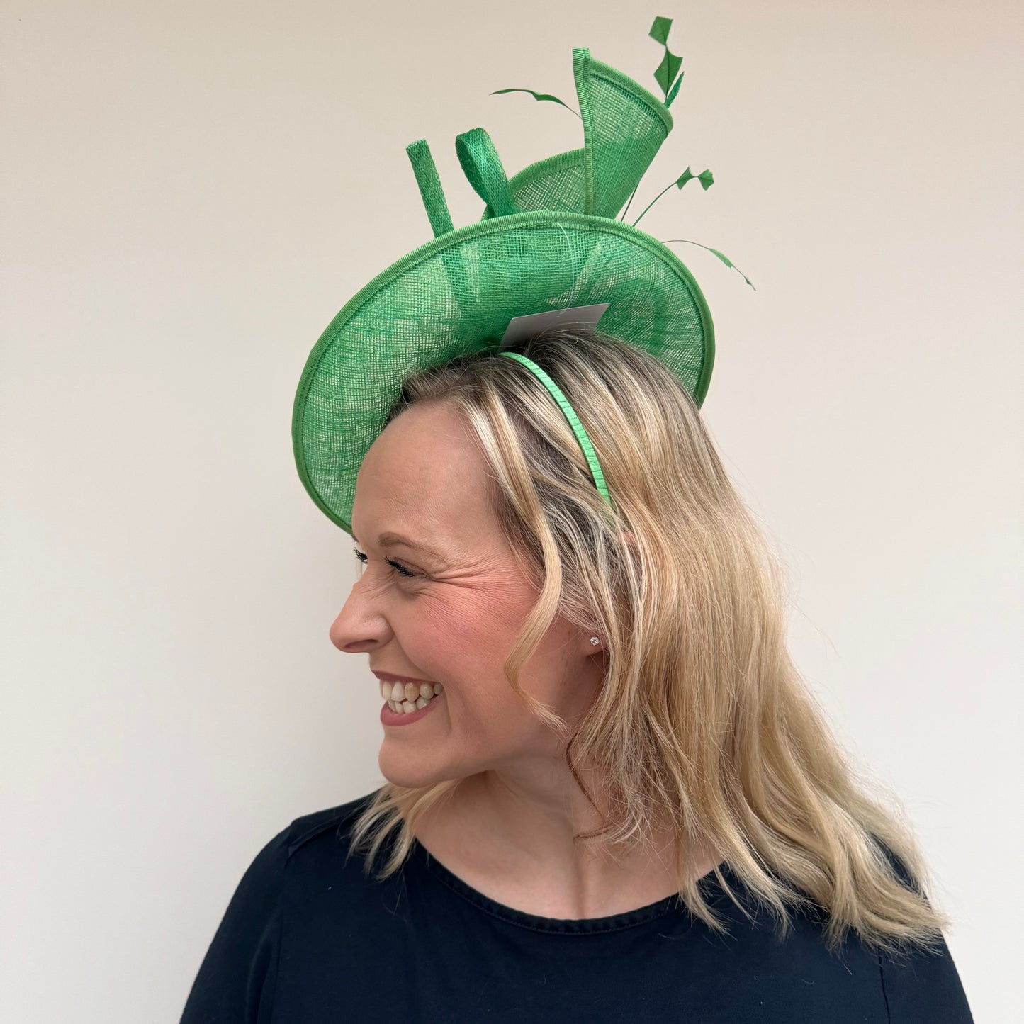 JBees JB24/24 Hatinator with large Twist in Greens