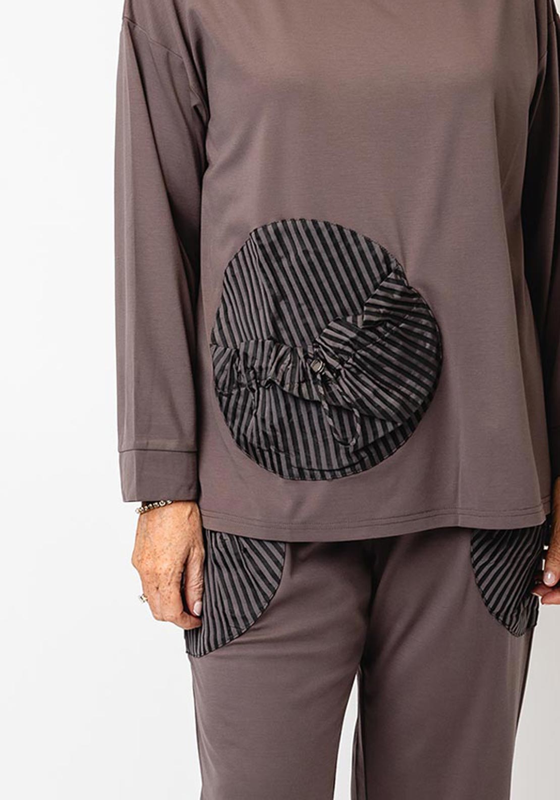 Malissa J WF2518 Jersey Top with Circle Shape Pocket