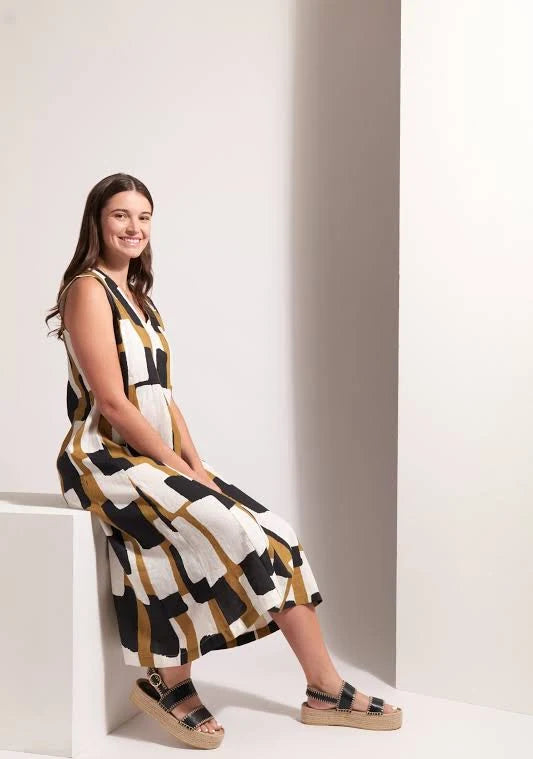 Foil FO8229 Generosity Dress