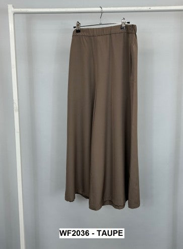 Malissa J WF2036 Woven Wide Leg Cropped Trousers