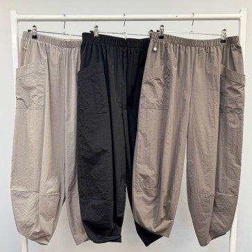 Malissa J WF2367 Nylon ankle Grazer Trousers