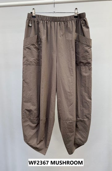 Malissa J WF2367 Nylon ankle Grazer Trousers