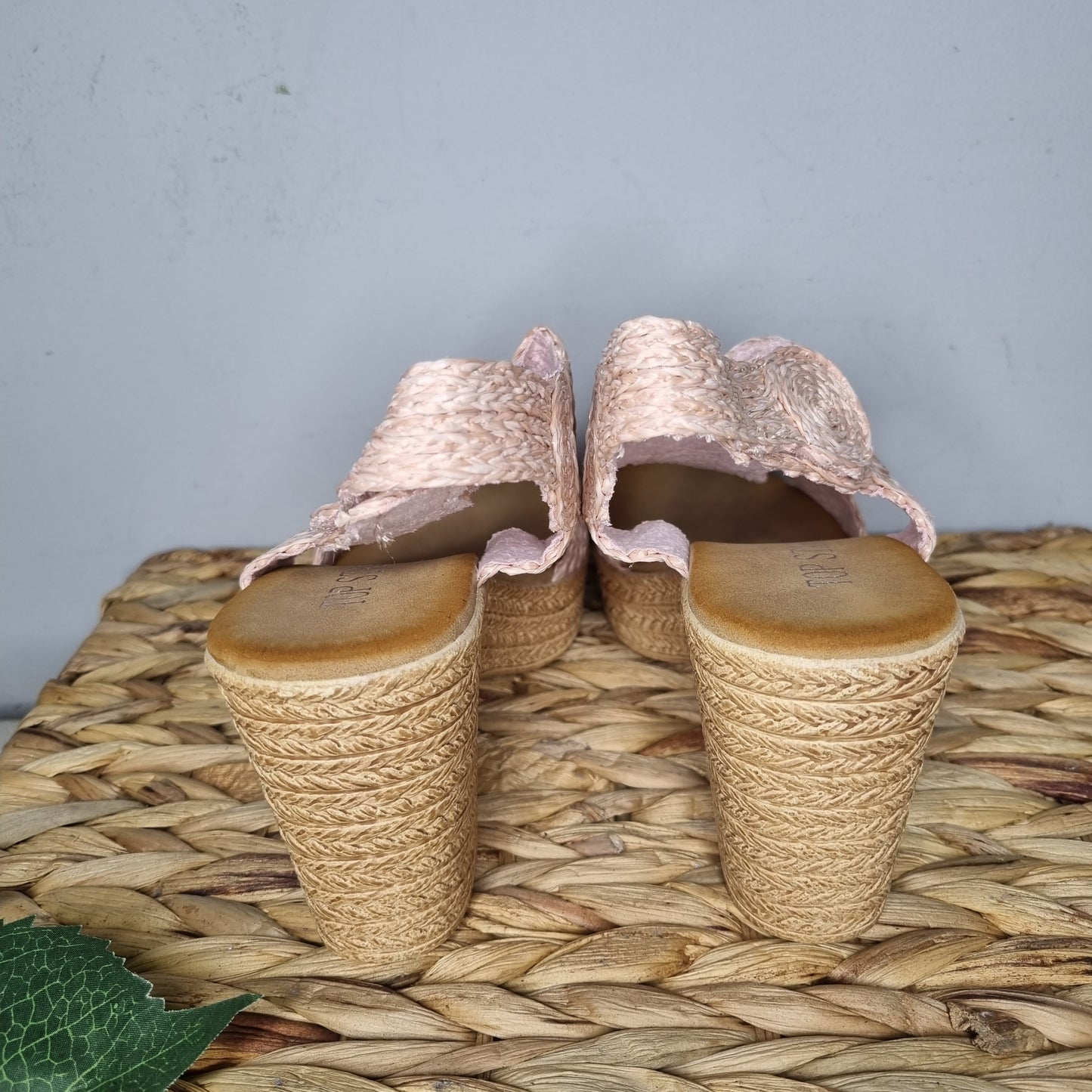 Fabric Spiral Design Platform Heel Sandal