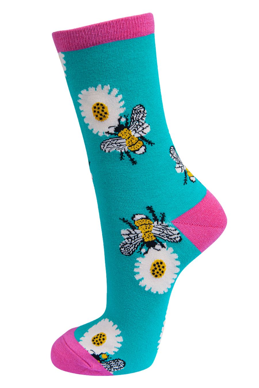 Small bee and sunflower bamboo socks