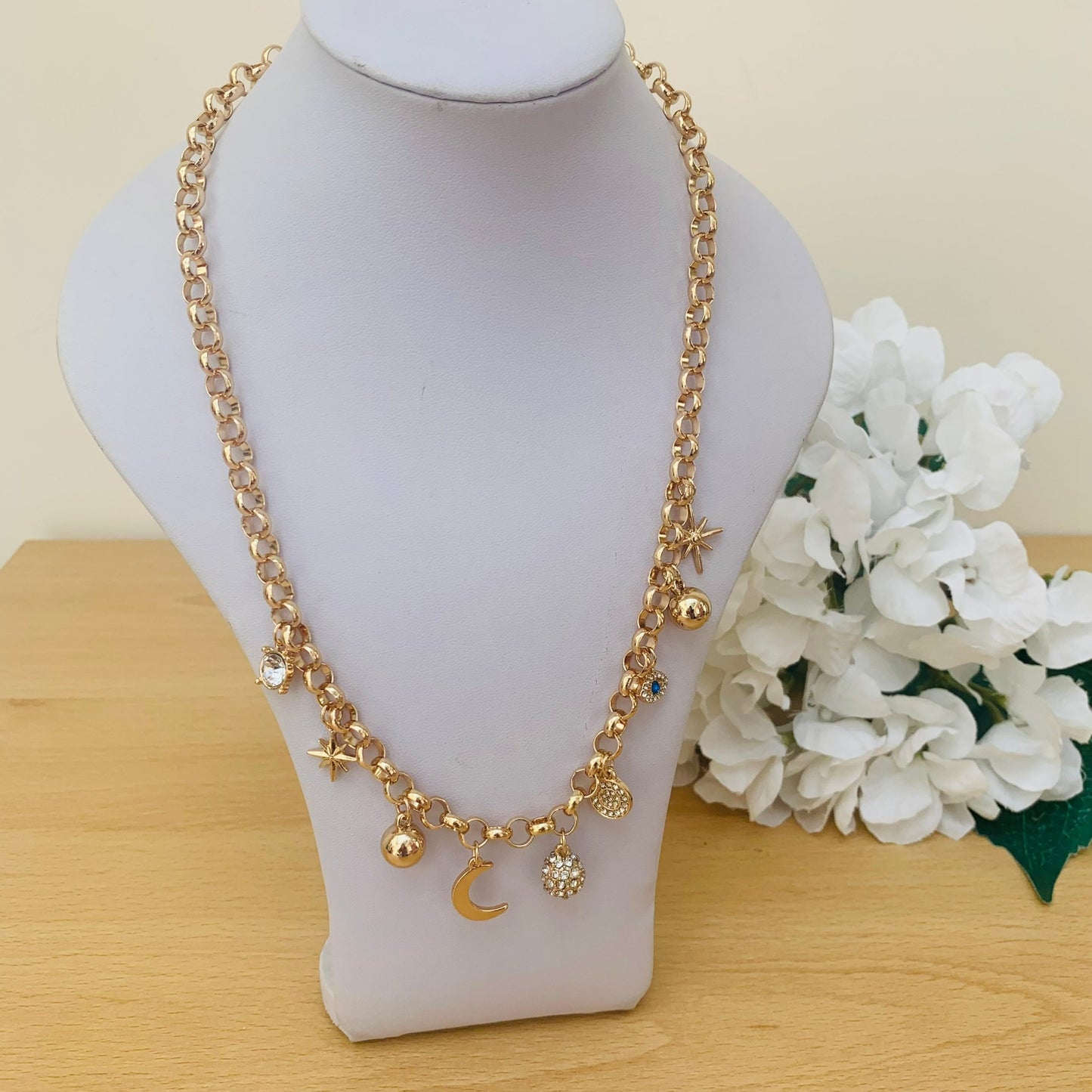 Mac Gold Fashion Charm Necklace