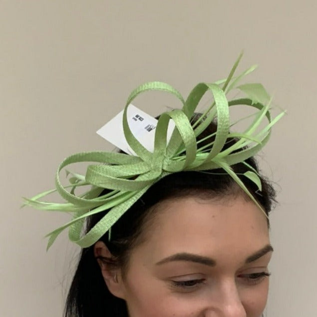 J Bees JB18/099 Fascinator on Headband