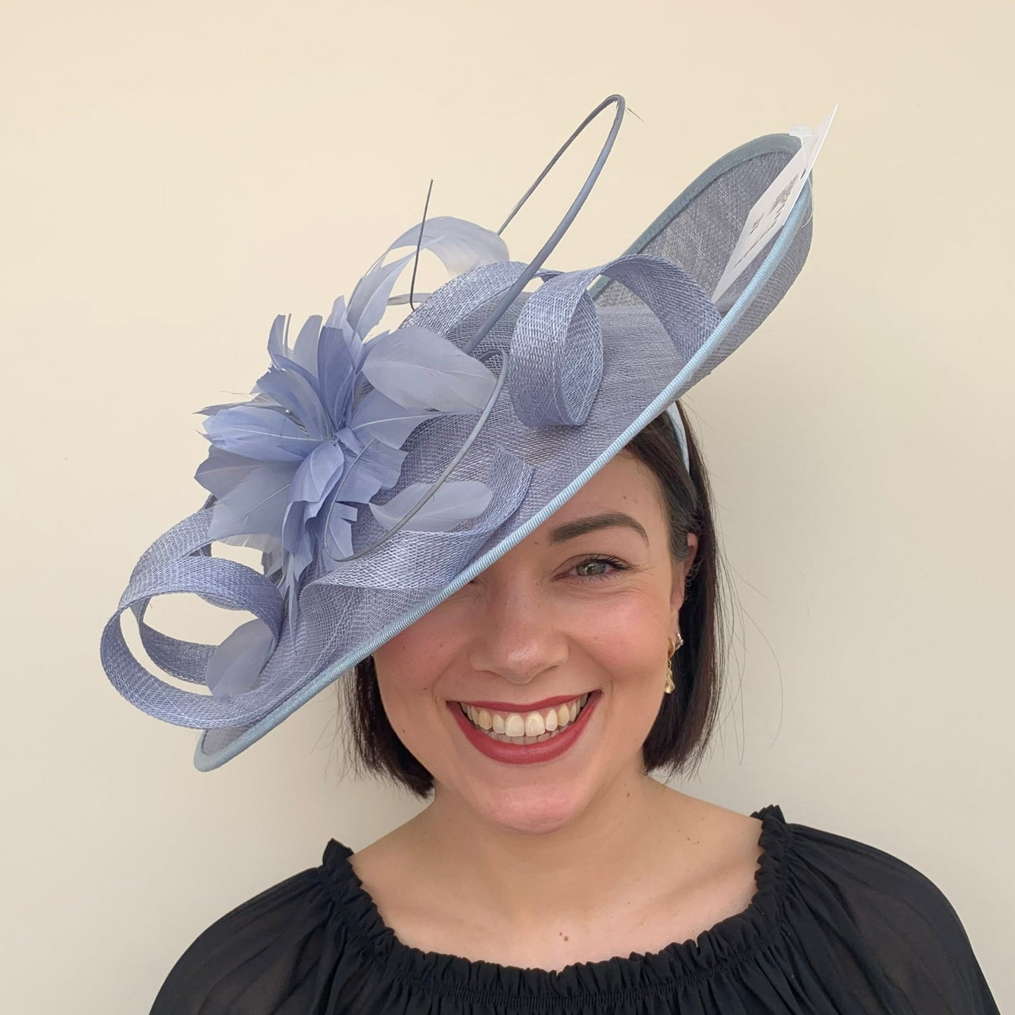 JB20/182 Large Hatinator with flower in Blue
