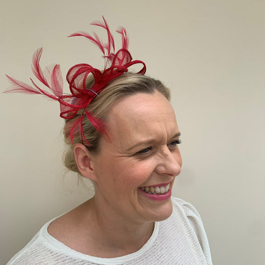 Max and Ellie AF5 Small Fascinator in Reds